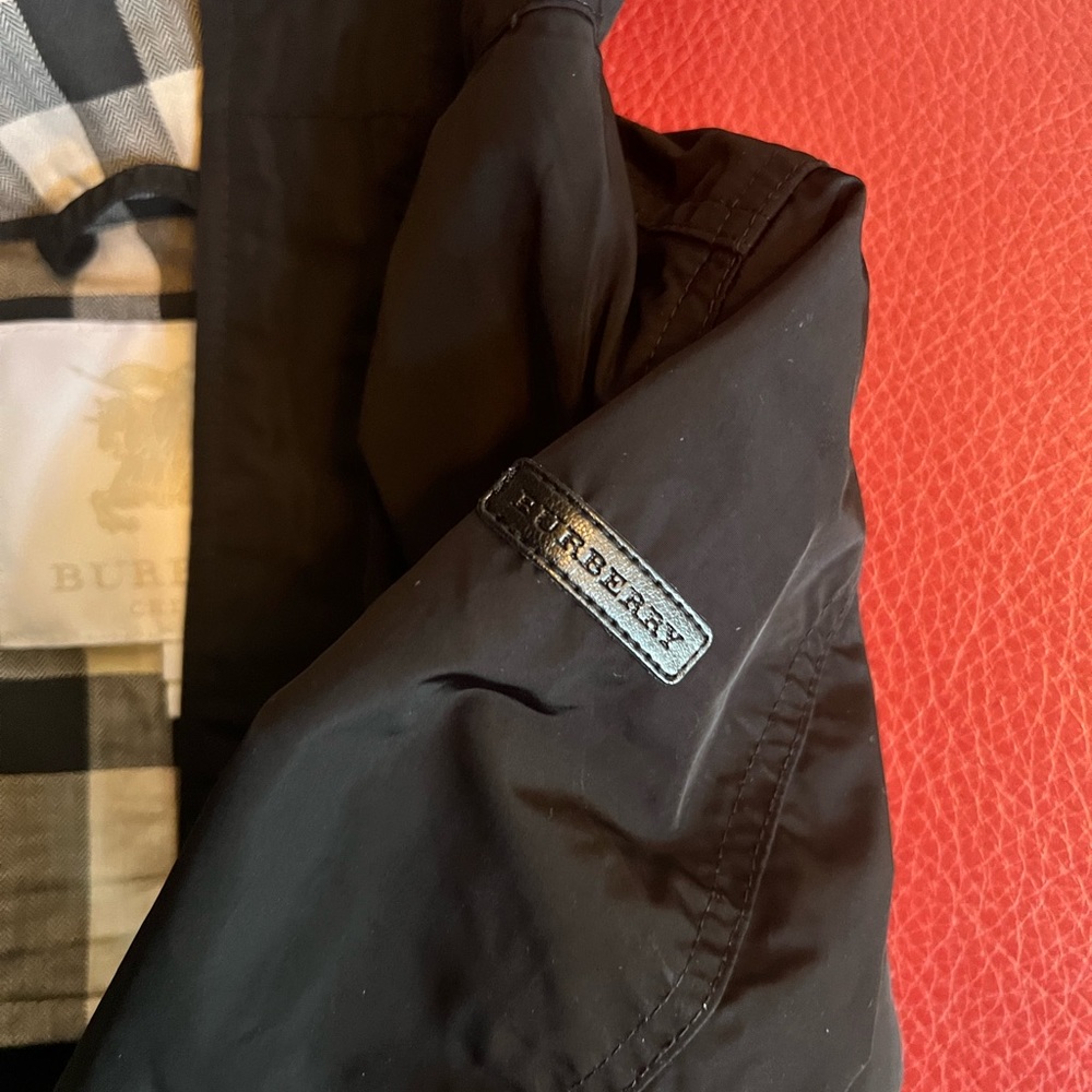 Burberry jacket - Picture 10 of 10